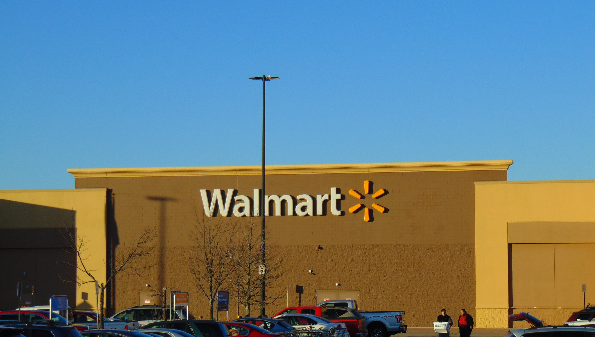 Employee at Mississauga Walmart tests positive for COVID19