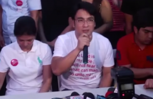 Sen. Ramon 'Bong' Revilla Jr. with wife Lani Mercado face the public on the night before he surrenders to PNP. Screenshot of Solar News footage.