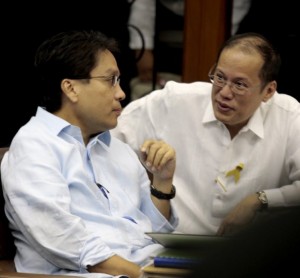 DILG Secretary and Liberal Party frontrunner for 2016 Mar Roxas with Pres. Noynoy Aquino (Photo from Roxas' official Facebook page)