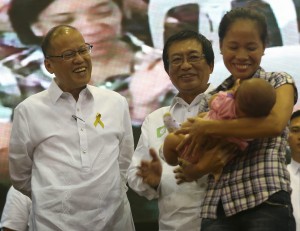 President Benigno S. Aquino III graces the launching of Ligtas sa Tigdas at Polio Mass Immunization Campaign at the DOH Convention Hall in San Lazaro Compound, Sta. Cruz, Manila City on Monday (September 01). With theme: “Ligtas sa Tigdas: Magkaisa, Magpabakuna,” this nationwide campaign is a follow-up to the 2011 Measles Rubella Supplemental Immunization Activity to interrupt current transmission of measles in the country. Also in photo is Health Secretary Dr. Enrique Ona. (Photo by Ryan Lim / Malacañang Photo Bureau)