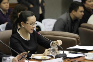 Sen. Grace Poe heads the Senate hearing on the Mamasapano clash (Facebook photo)