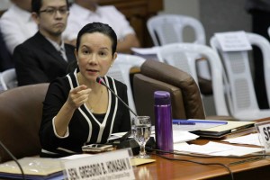 Sen. Grace Poe at the Senate hearing on the Mamasapano Clash (Photo courtesy of Sen. Grace Poe's Facebook page)