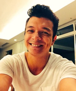 Photo from Jericho Rosales' official Facebook page.
