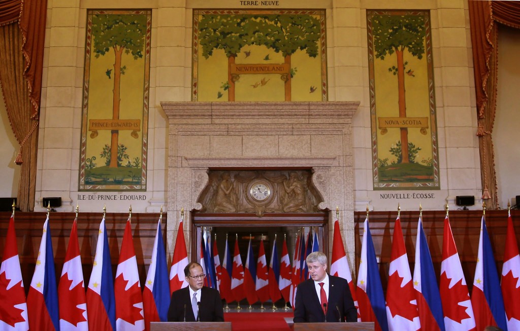 (OTTAWA, Canada) President Benigno S. Aquino III delivers his statement during the Joint Press Conference with The Right Honourable Stephen Harper, Prime Minister of Canada at the Reading Room, Room 237-C, Centre Block of the Parliament Hill for the Signing Ceremony and Joint Press Conference for his State Visit to Canada. (Photo by Benhur Arcayan/ Malacañang Photo Bureau)