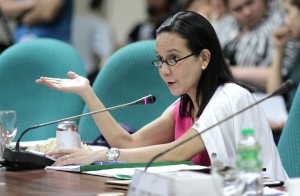 Sen. Grace Poe leads the Senate committee hearing on party drugs and drug rehabilitation issues (Facebook photo)