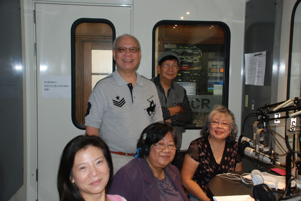 Newly- posted Philippine Consul General-Toronto Rosalita Prospero (seated centre) strikes a pose with Talakayan Radyo Filipino AM 1430 co- producer May Cabrias (right), co-anchor Karen Tan (left), political commentator Tony A.San Juan ( standing left) and roving reporter Joe Damasco (right), during an interview break on July 18, 2015 at Fairchild Radio Studio in Thornhill, Ontario. ConGen R. Prospero discussed the Consulate's drive for dual citizenship , 2016 winter escapades and enhancing consular & office services for Filipinos. Not shown are: producer Jess Cabrias, Nelson Galvez, Bobby Achacon and Karen Binaday. (Photo: Nelson Galvez)