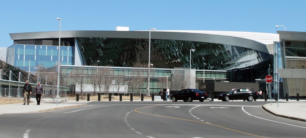 Communications Security Establishment (CSE) building in Ottawa (Photo from Wikipedia/Eshko Timiou)