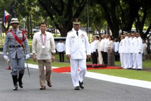 President Rodrigo "Rody" Duterte (center) trooping the line escorted by  Armed Forces of the Philippines Chiefs of Staff   Ricardo Visaya (right) during the  rites Honoring the Country's National Heroes Day at the Libingan ng mga Bayani in Taguig City  (Photo: Avito Dalan/PNA)