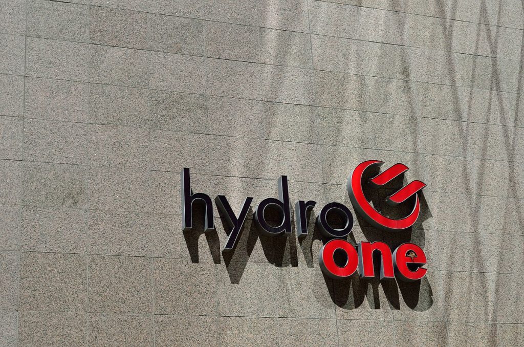 It would require the Hydro One board of directors to establish a new compensation framework for the CEO and board of directors in consultation with the province and the partially privatized utility's five largest shareholders. (Photo By Raysonho @ Open Grid Scheduler / Grid Engine - Own work, CC0)