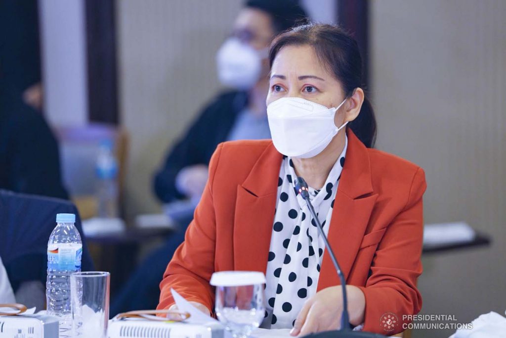 Labor and Employment Assistant Secretary Dominique Tutay talks about oil crisis during a meeting with President Rodrigo Roa Duterte in Davao City