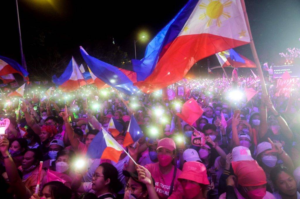Leni Robredo's supporters in Pasay City