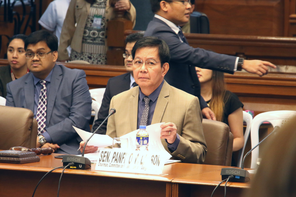 Ping Lacson speaks in the Senate