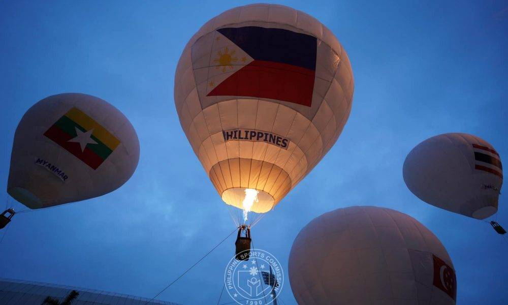 Hot air balloon with the Philippine flag