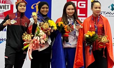 Gold Medalist Mary Francine Padios (2nd from left)