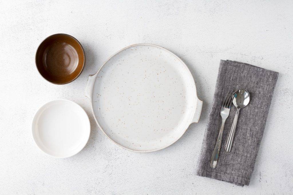 empty plates and bowls