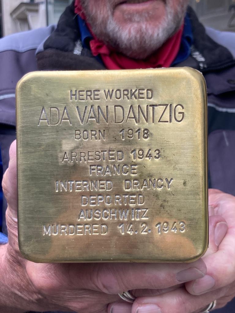 Brass plate stumbling stone for Ada van Dantzig