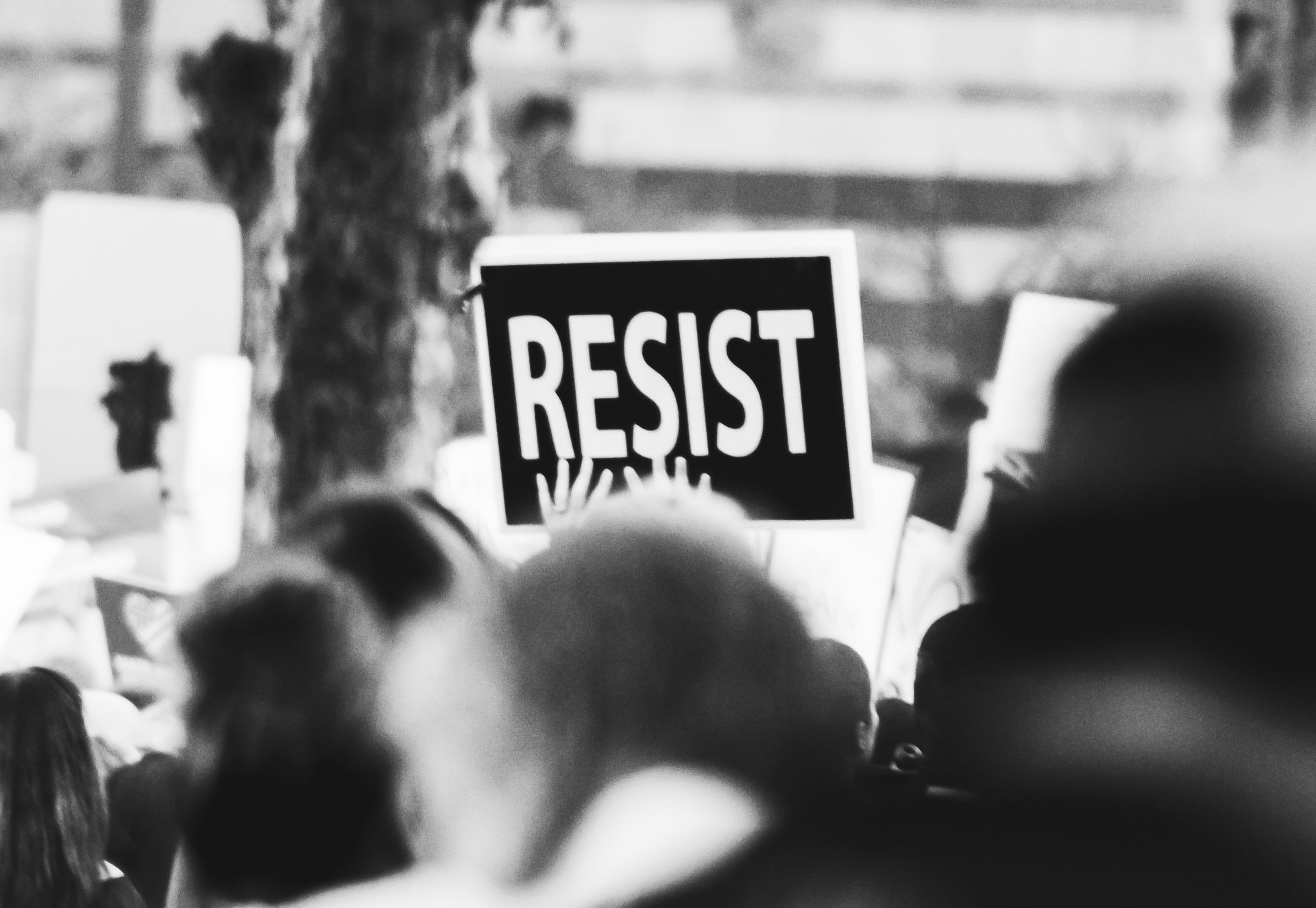 Card saying resist