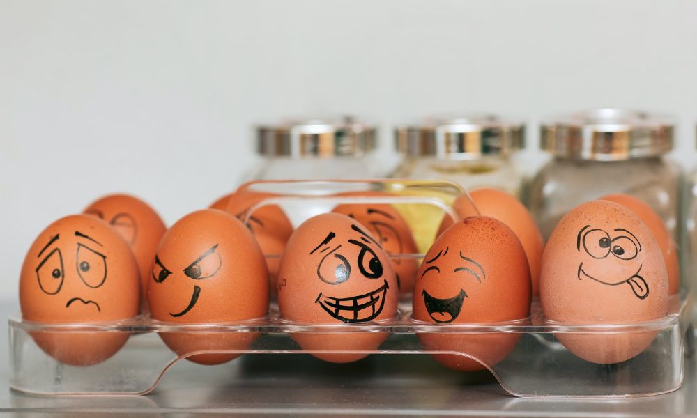 faces on eggs