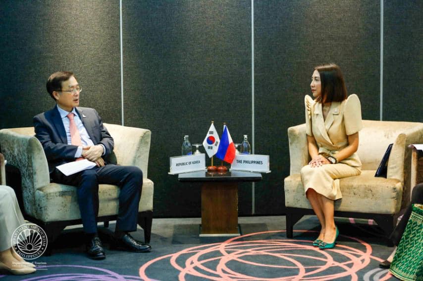 DOT Secretary Christina Garcia Frasco and Republic of Korea Second Vice-Minister of Culture, Sports and Tourism Cho Yongman