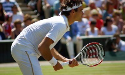 Roger Federer holding tennis racket