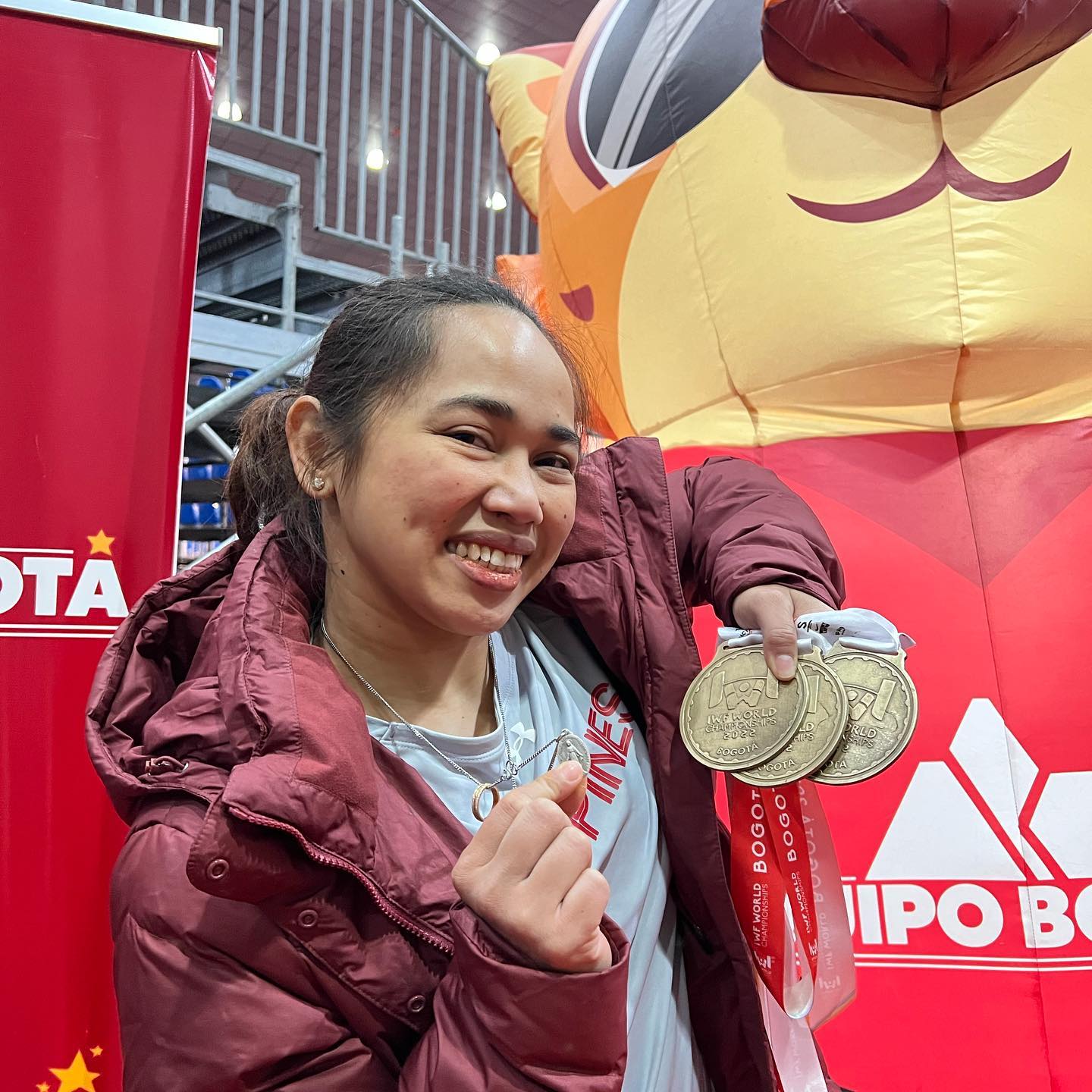 Hidilyn Wins Golds At World Weightlifting Championships Philippine Canadian Inquirer