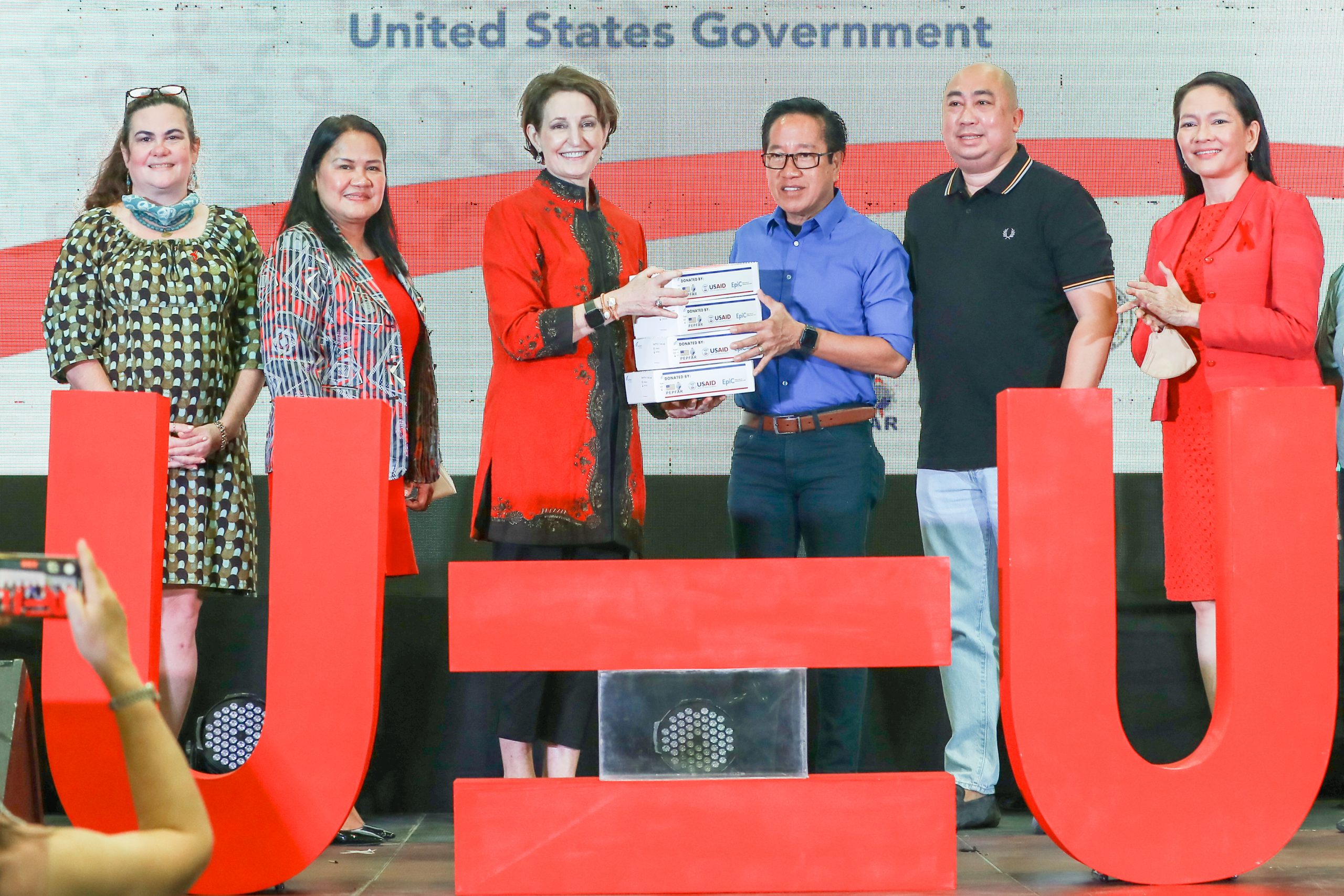 Turn over of HIV viral load cartridges donation