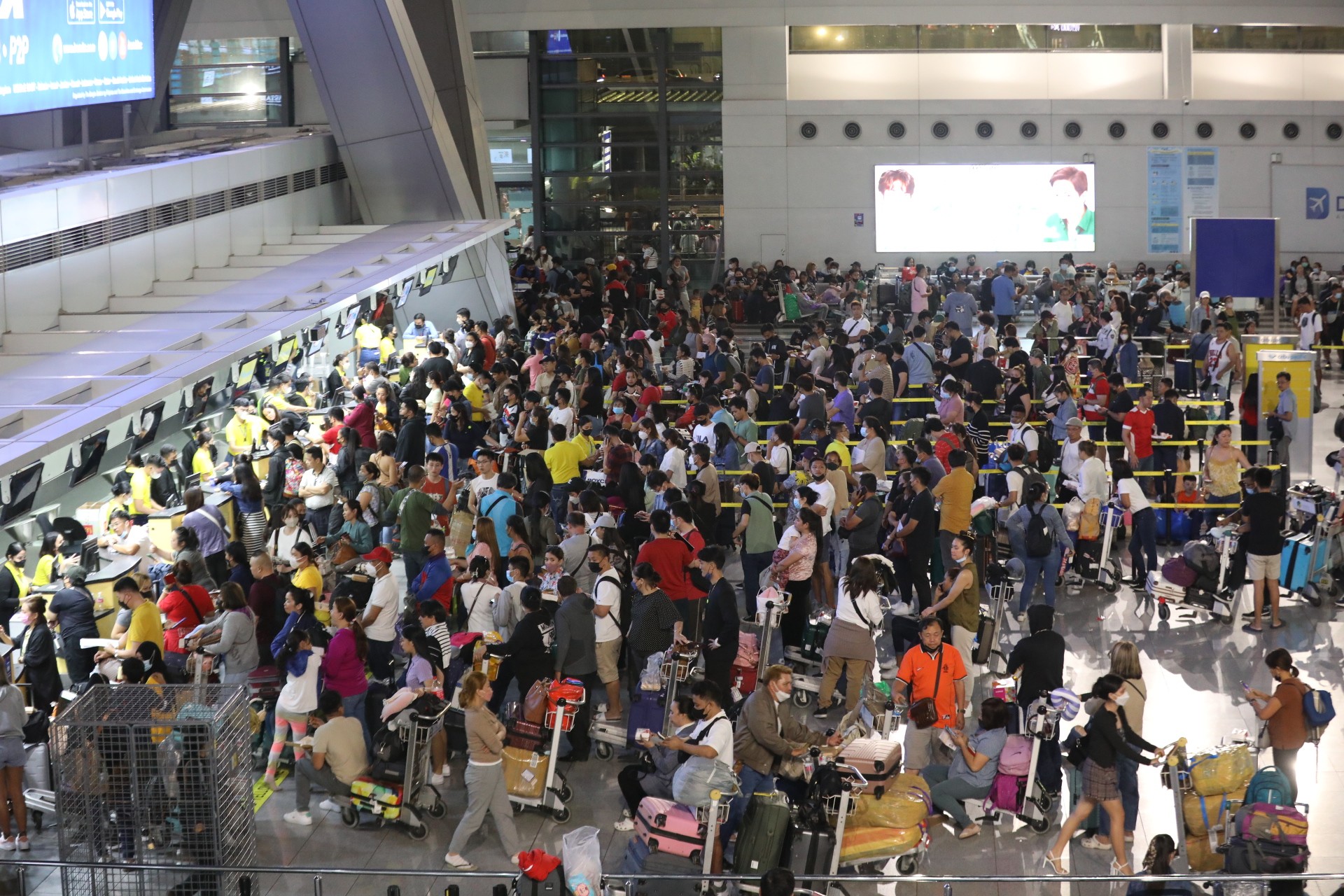 Passengers stranded at the Ninoy Aquino International Airport Terminal 3