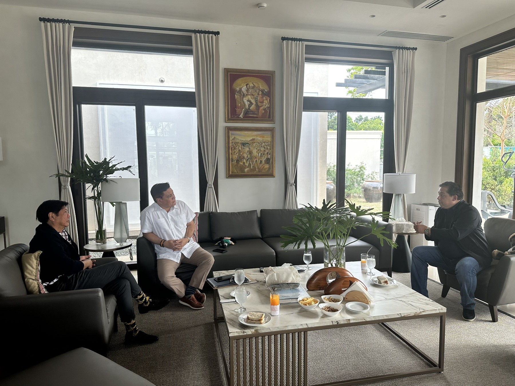 President Ferdinand R. Marcos Jr. met with House Speaker Ferdinand Martin Romualdez and Senate President Juan Miguel Zubiri