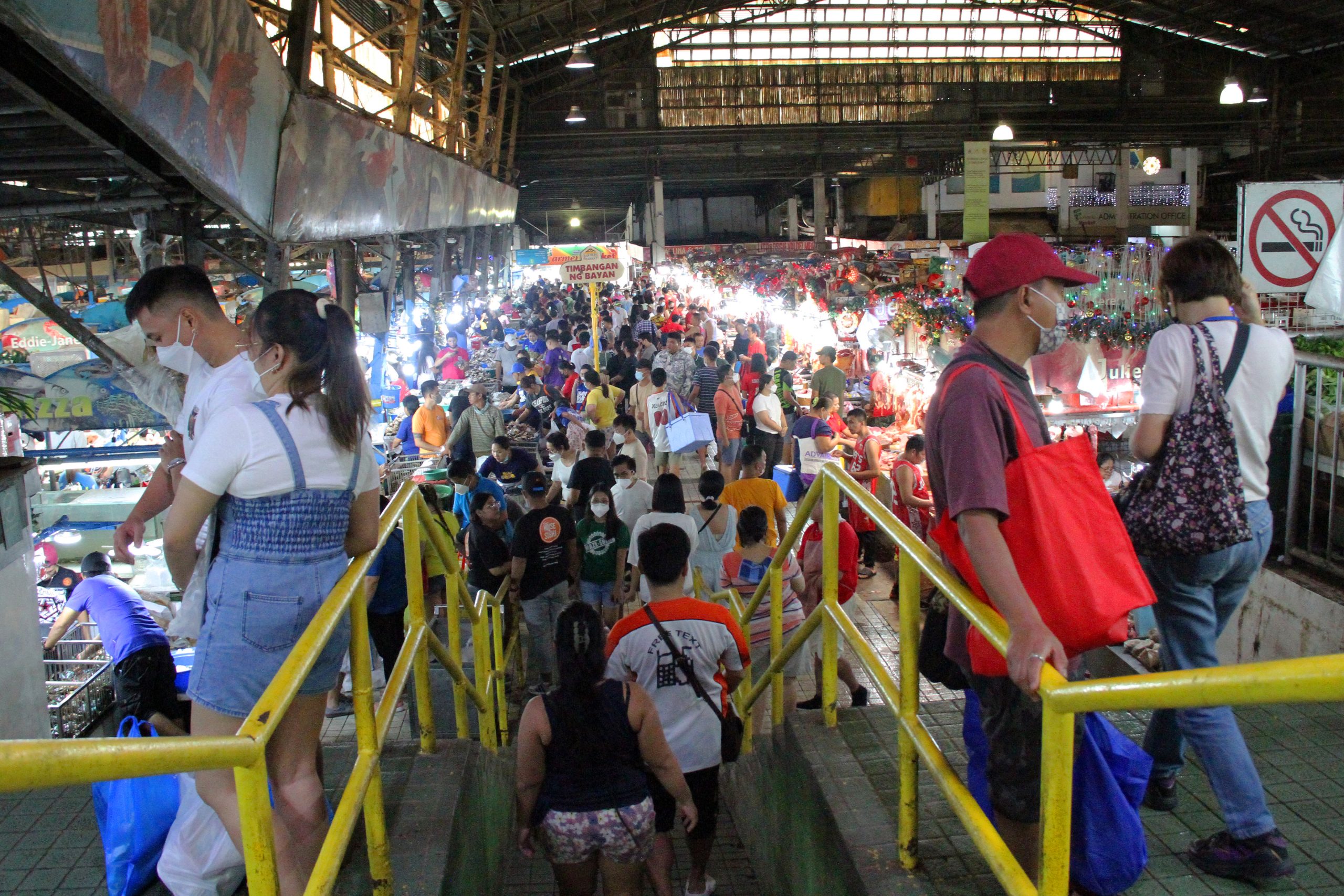 Shoppers at the Farmers Market in Cubao, Quezon City