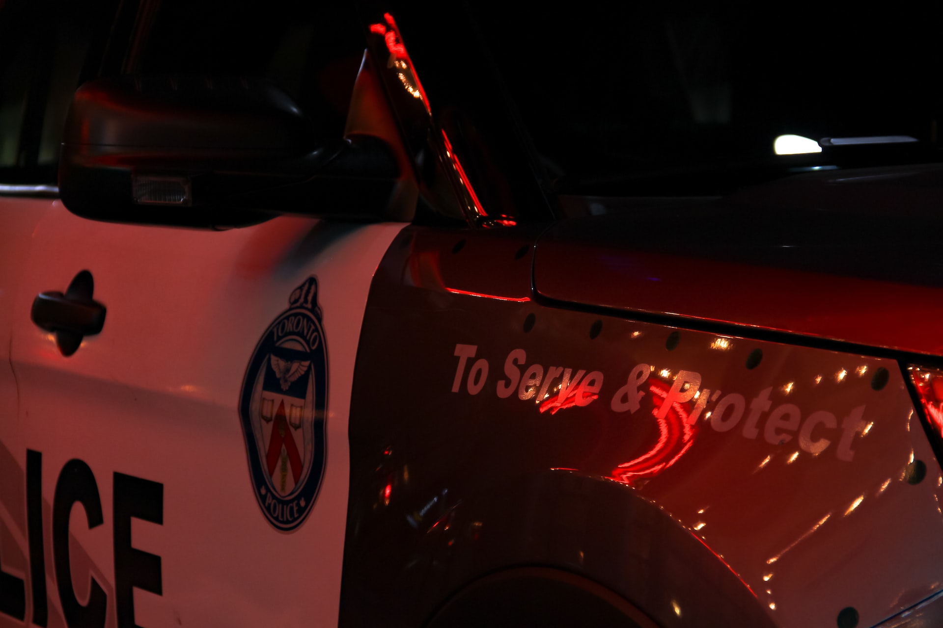 red light toronto police car
