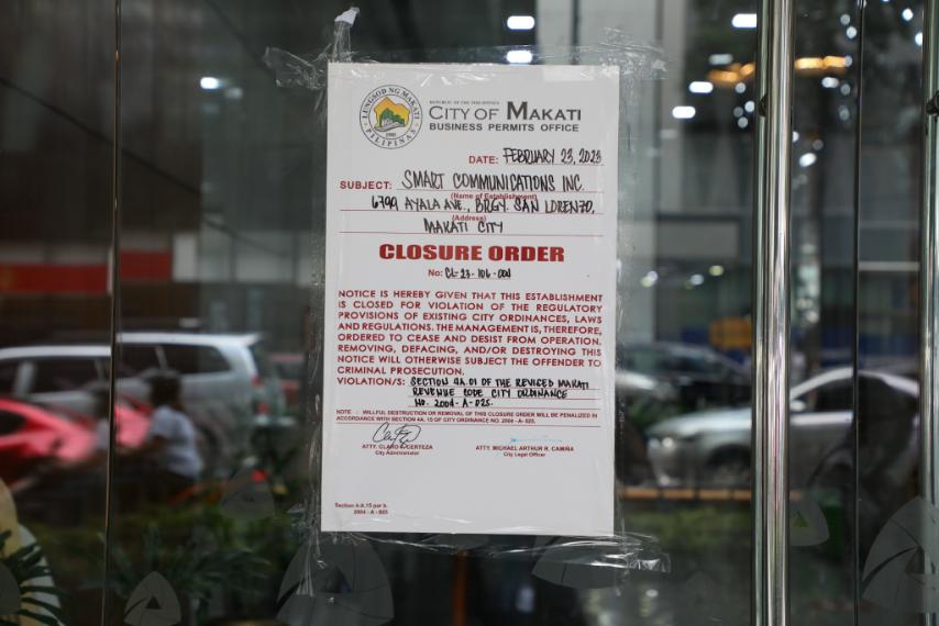closure notice on door