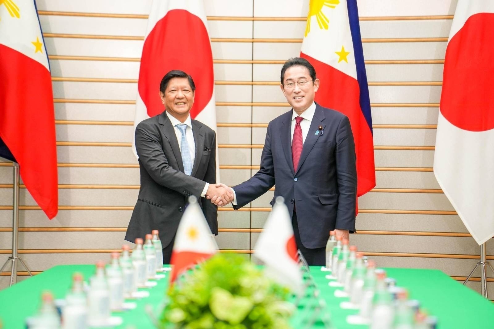 President Ferdinand Marcos Jr. and Japanese Prime Minister Fumio Kishida