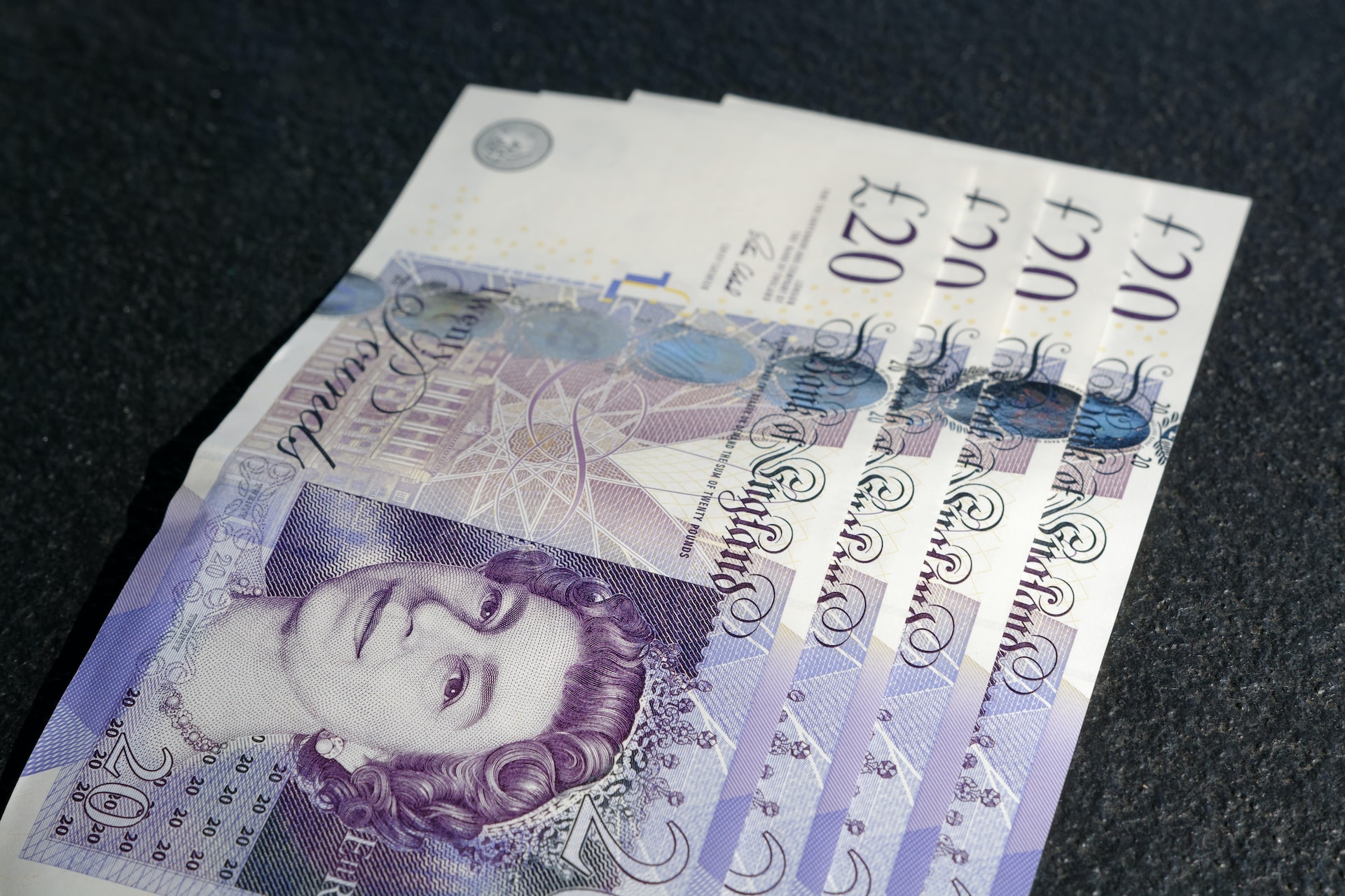 20 pounds bills