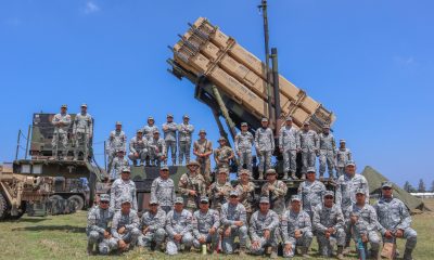 armies pose for photo