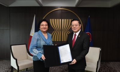 Philippines Permanent Representative to ASEAN Hjayceelyn Quintana, ASEAN Secretary-General Kao Kim Hourn