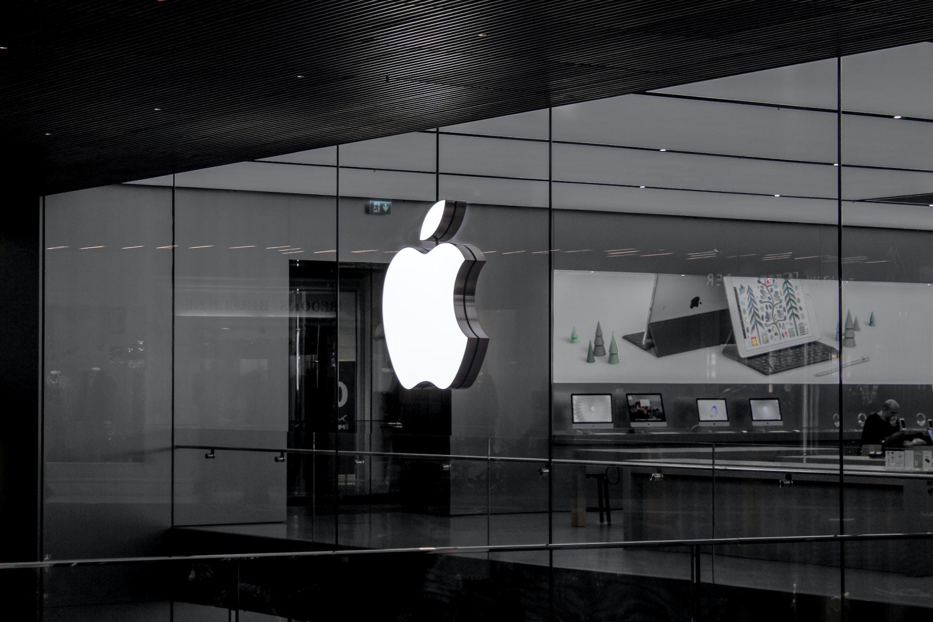 Apple logo on an Apple store