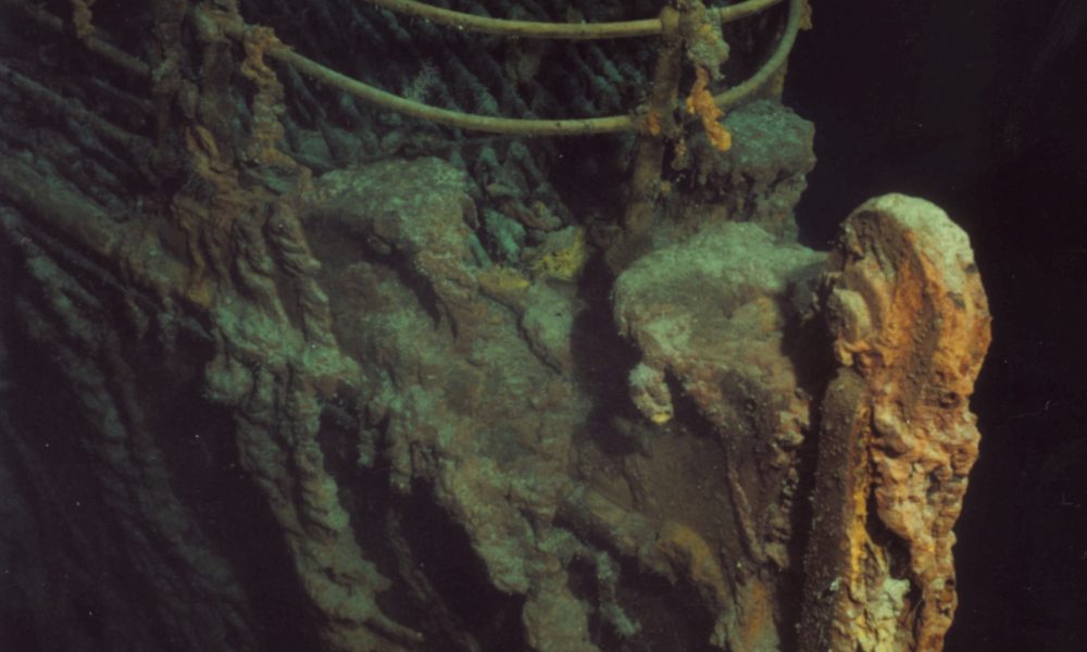 bow of titanic