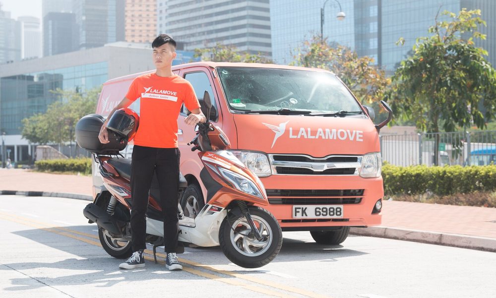 Lalamove delivery vehicles and driver in Hong Kong
