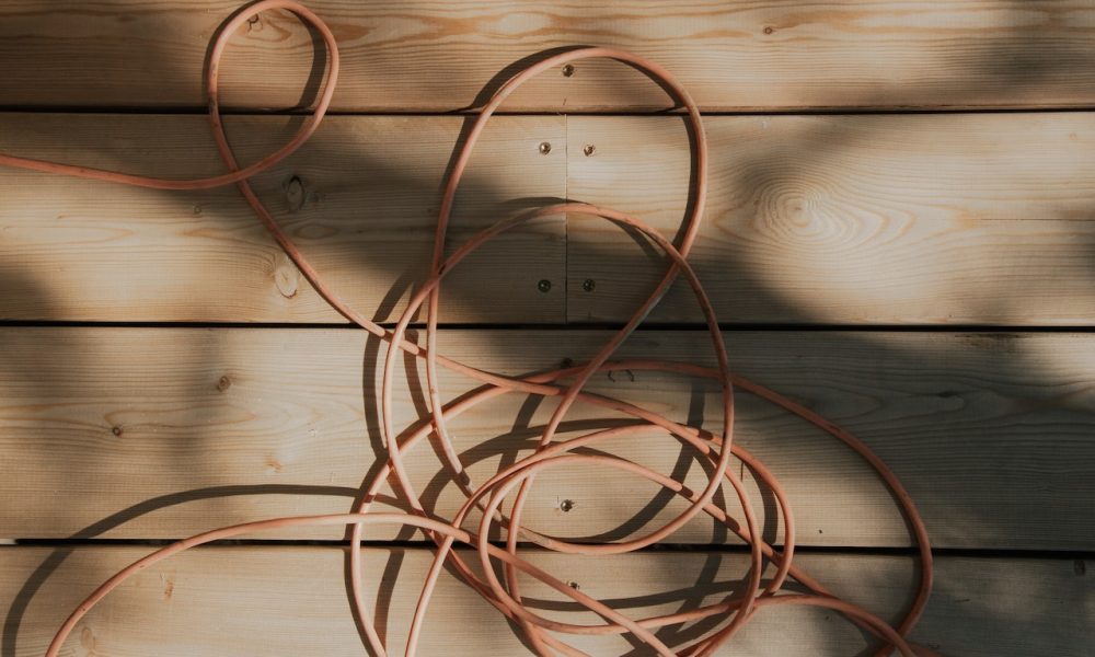 tangled cable