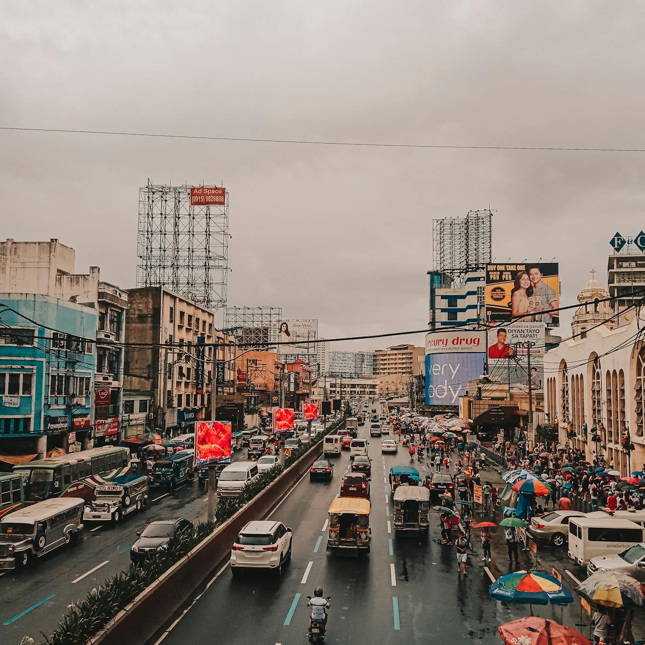 road in manila