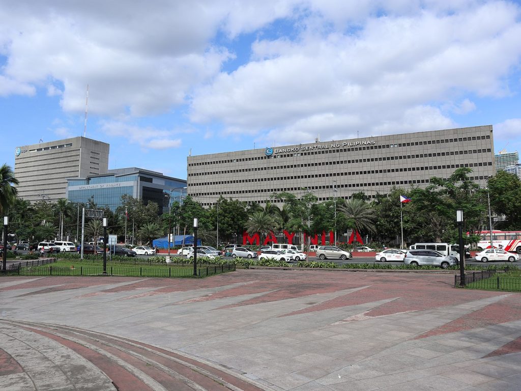 BSP limits bank cash withdrawals to P500,000 daily