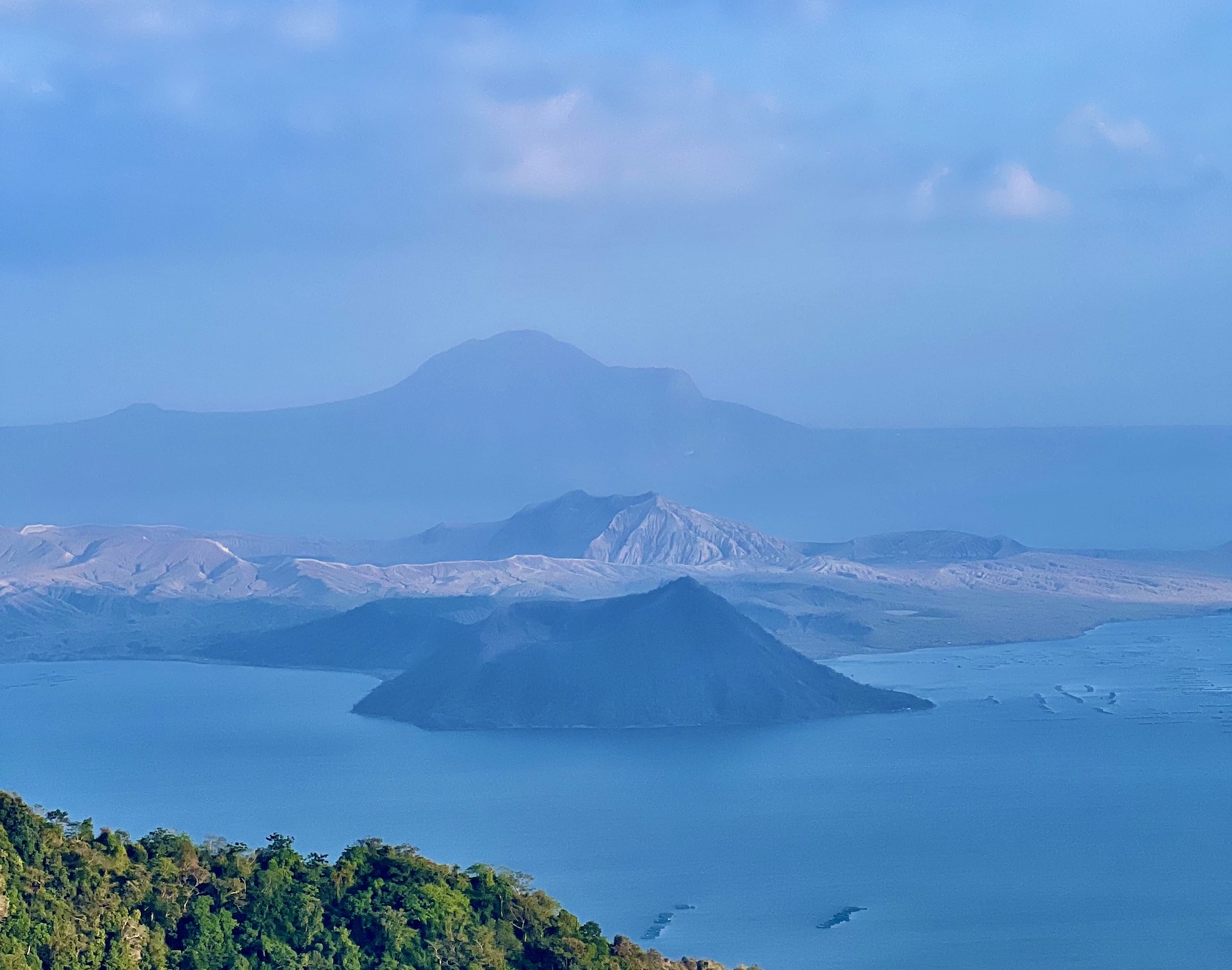 BFAR: Taal Lake water discoloration could cause allergy to humans ...